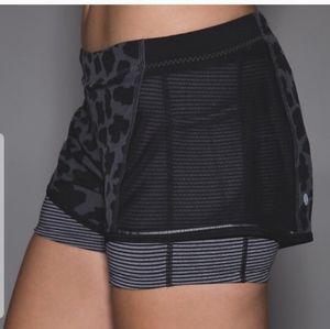 Lululemon shorts 2"